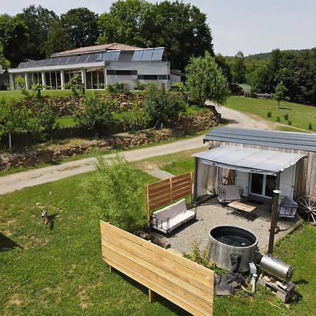 Les Milles Bottes Et Ses Roulottes Vila Encausse-les-Thermes Exterior foto
