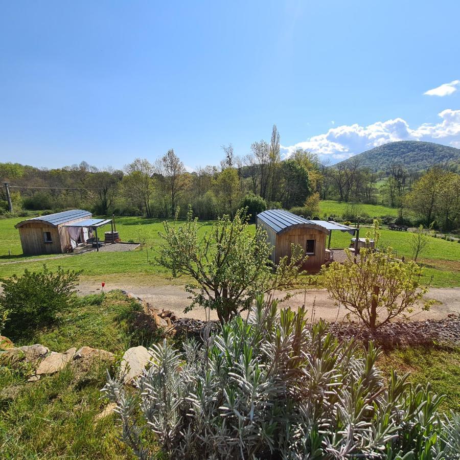 Les Milles Bottes Et Ses Roulottes Vila Encausse-les-Thermes Exterior foto